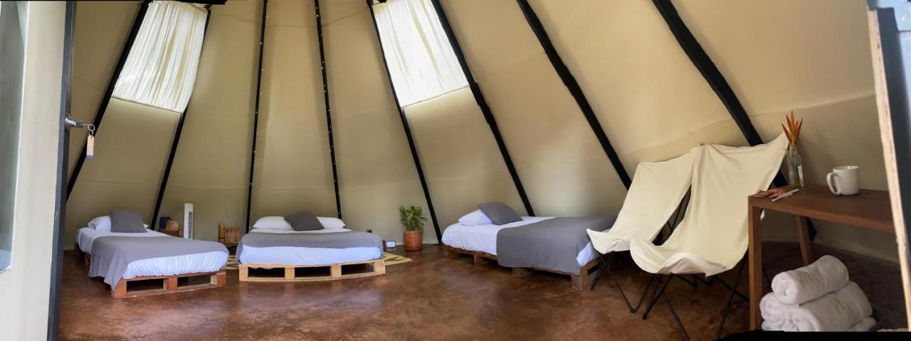 Bosque De Aventura & Glamping Refugio Del Bosque Hotel Ла Меса Екстериор снимка